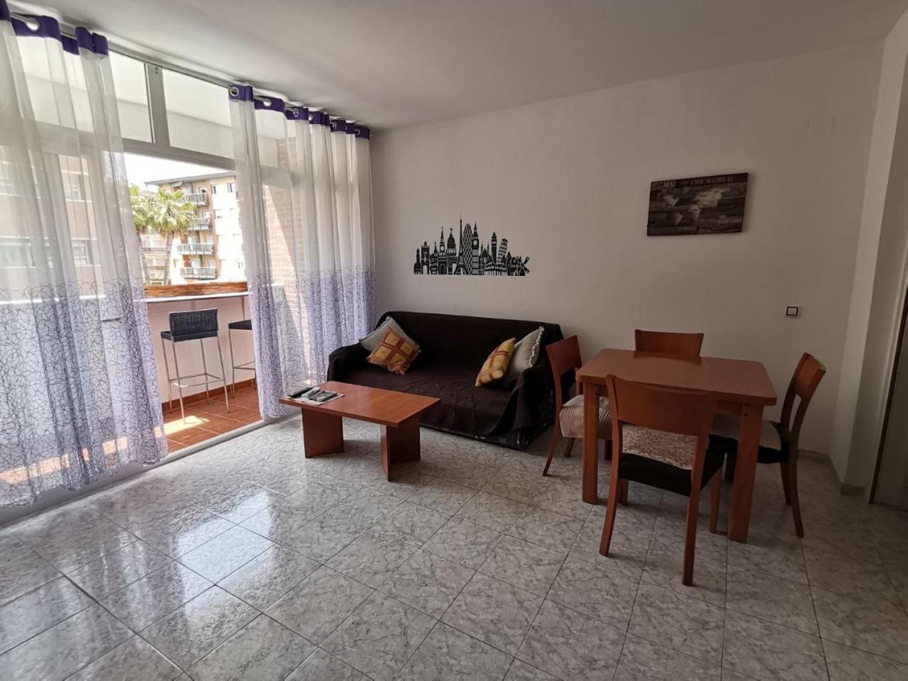 Appartement Apartamento+parking +piscina A 250mts Playa Fenals *