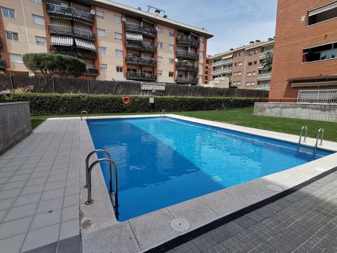 Appartement Apartamento+parking +piscina A 250mts Playa Fenals Lloret de Mar