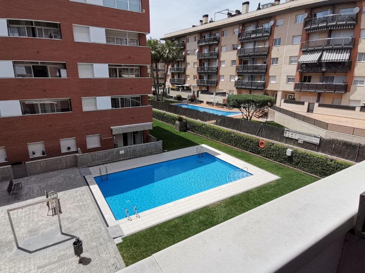 Apartamento+parking +piscina A 250mts Playa Fenals Appartement Lloret de Mar